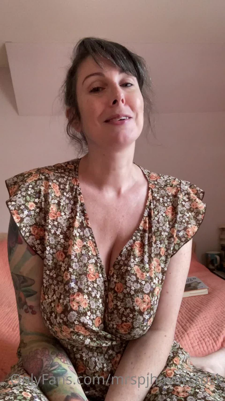 Delightful mrspjhaverstock (@mrspjhaverstock) - unrelenting sexy video clip.