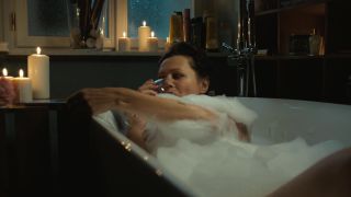 Ivana Chylkova, Lucie Zackova - Chlap na stridacku (2020) HD 1080p - [Celebrity porn]