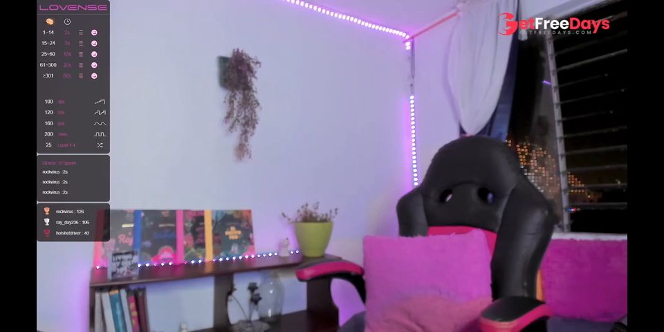 Latina with Big Ass Gets Off Watching Fans Jerk Off