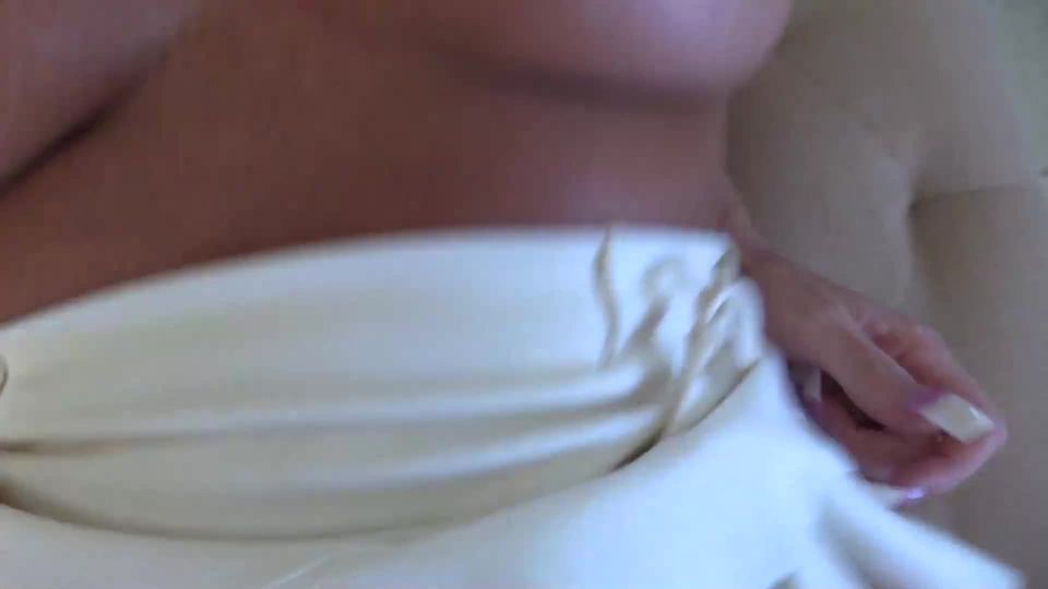MILF Katie - Médico de Terapia Sexual - Adolescentes