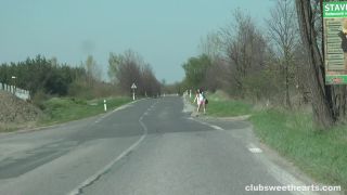 Young hitchhiker with big ass banged public 