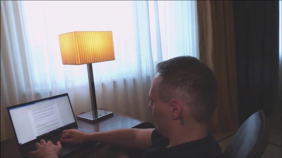 online xxx clip 22 DonJohn11 - Geile Sekretärin bläst mir meinen Schwanz während ich am Schreibtisch PC-Arbeit mache u Sex  on german porn amateur teen orgasm