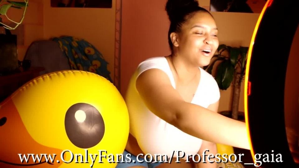 annualbber ducky show - oil - big ass porn mature femdom spanking