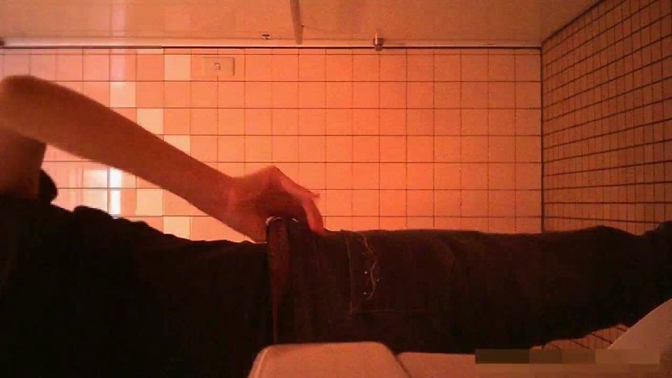 Voyeur WC - 15306762, en voyeur