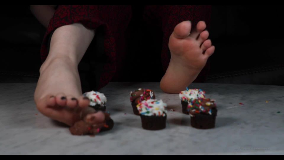 free video 8 injection fetish Celestial Tootsies – Cupcake Smash And Self Worship, jerkoff encouragement on masturbation porn