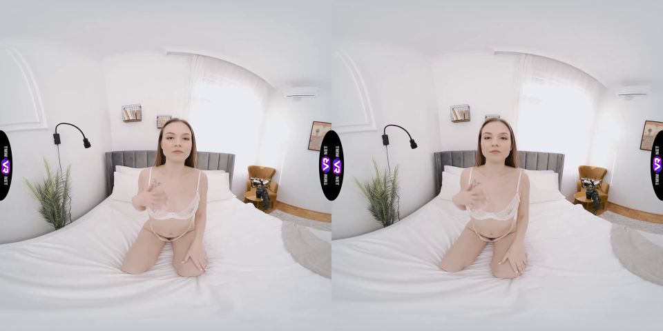 TmwVRnet  Silvia Wise  Little Spicy Show In Bed