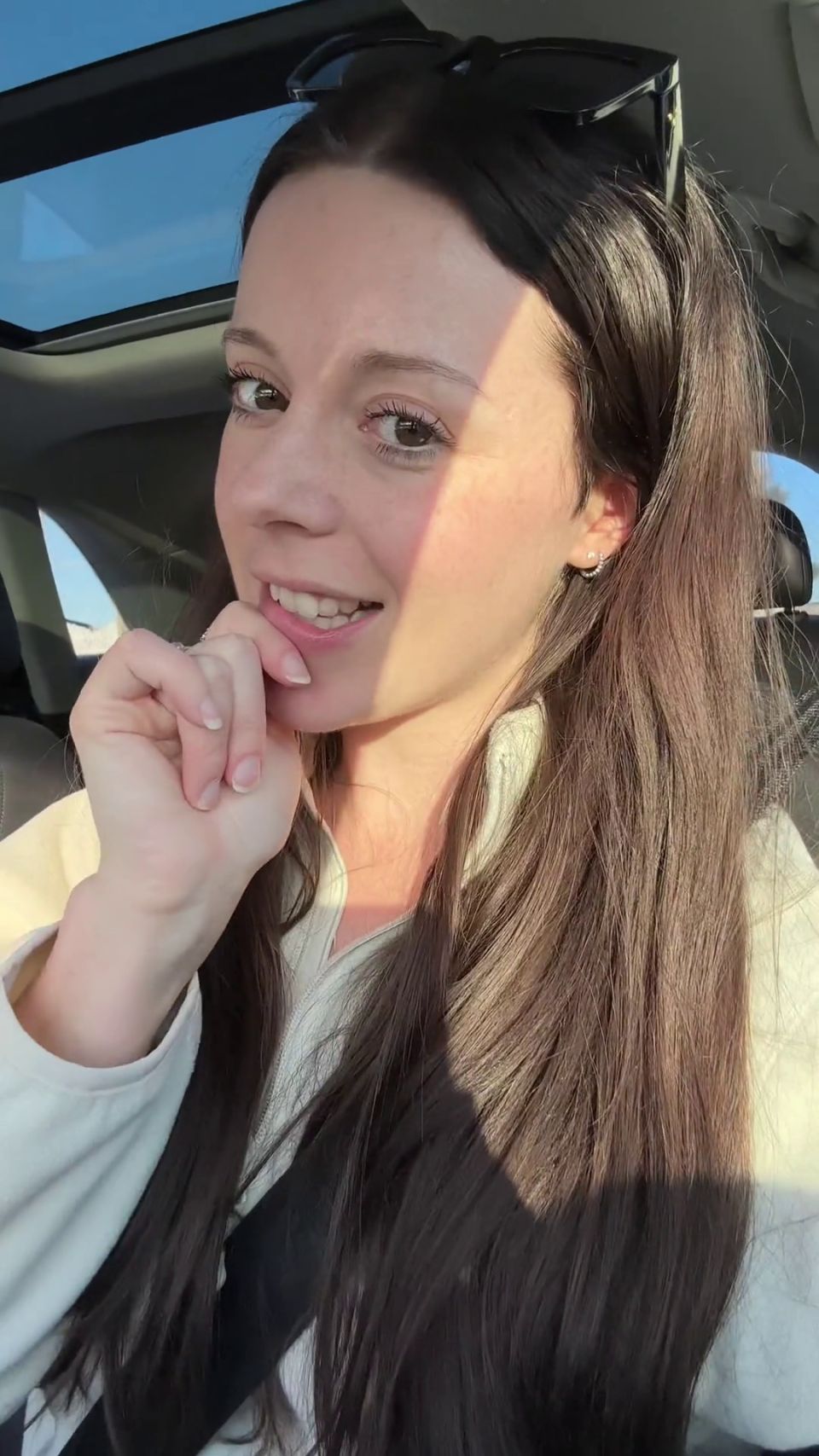 Nadia Foxx Wintery Tim Horton's Drive Thru Visita con mi vibrador de Pornhub!!