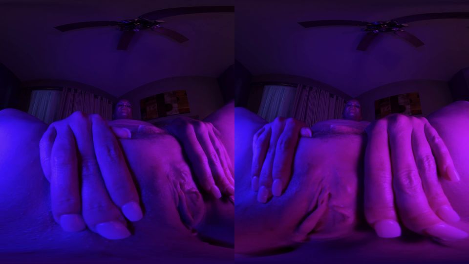 Video Isabelle Reese  Girl From The Future 1080p FullHD