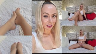 Dana_Karenina - femdom pantyhose day 1 - Femdom