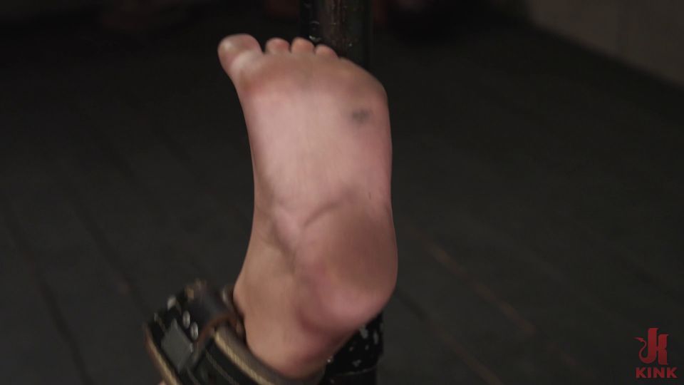 Bondage de dispositivo 25 10 20 Lilith Grace – Full HD - Dispositivo