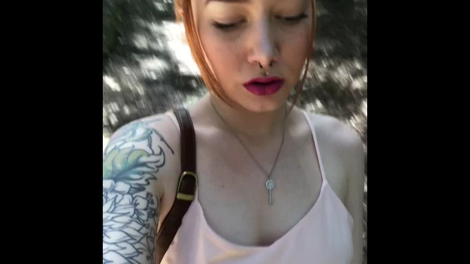 SkylarShark - Outside In My Little Pink Dress