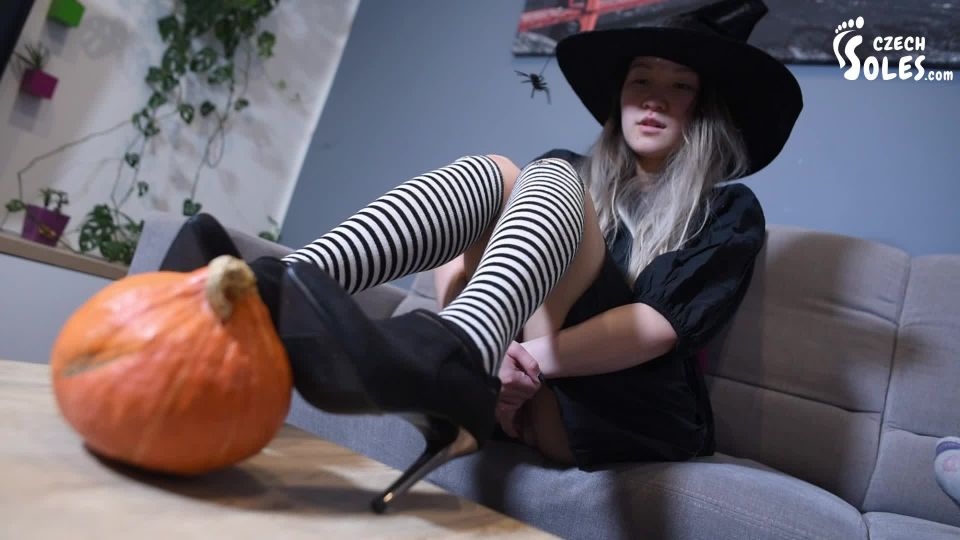 free xxx video 21 Czech Soles – Lynn – Halloween night magic foot worship  Special - czech soles - czech porn tall asian femdom