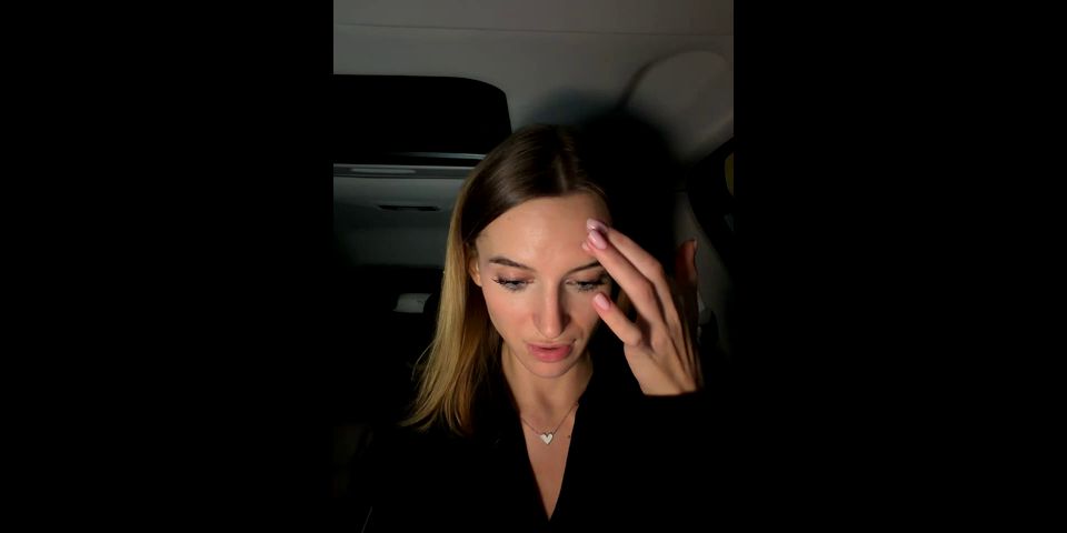 ItAnal - Mandy Muse - Mandy consigue 2 pollas para complacer Mandy Muse Corridas