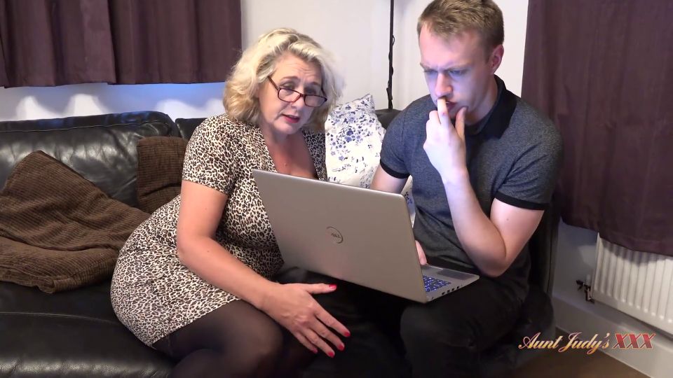 Aunt Judy'S XXX  48Yo Busty BBW Camilla FUCKS The Computer Guy