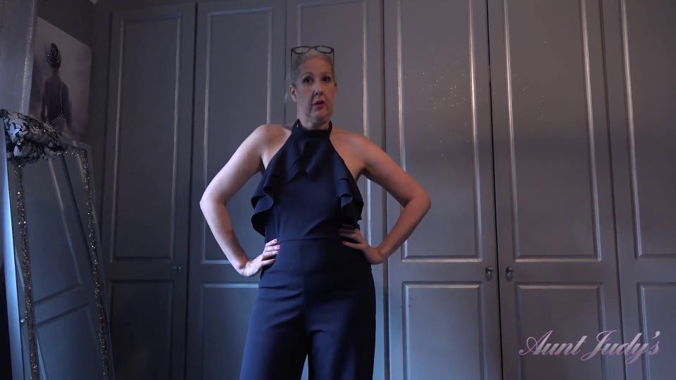 Aunt Judy'S  Your Mature MILF Stepmom Mrs. Maggie Rewards You For Clean
