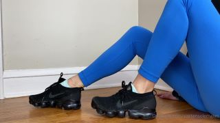 Sizetensolemates () - watch me take off my nike air vapormax light blue ankle socks 29-12-2020