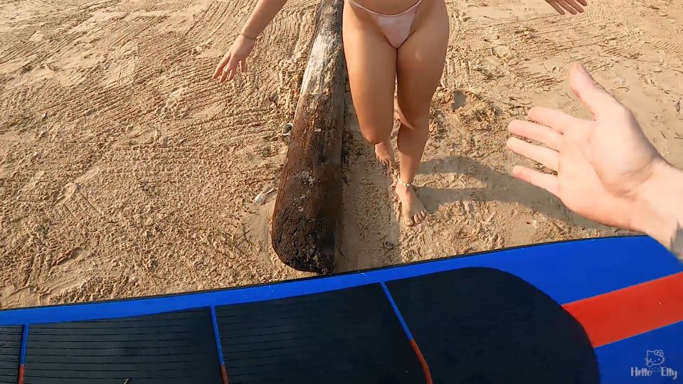 Video I've Met a Hot Girl On a Beach And Rolled Her On My Board ¦ E...