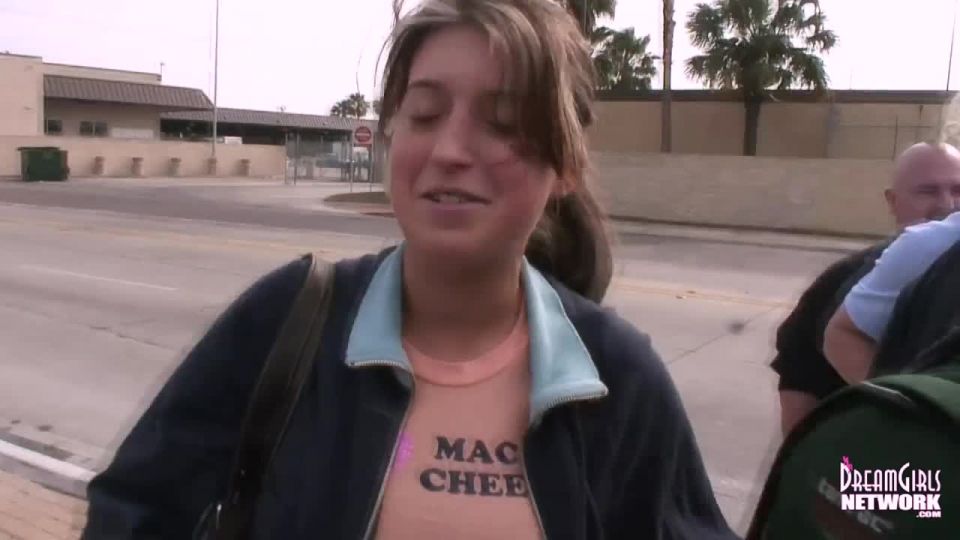 gratis video en línea 31 Wild and Risky Público Flashing  fetiche  fedom porno picazón fetiche