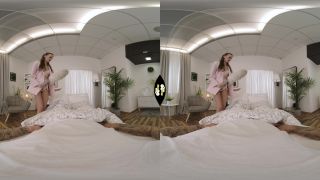 Stacy Cruz - Sex Games - Squeeze VR, SLR (UltraHD 4K 2024) New Porn