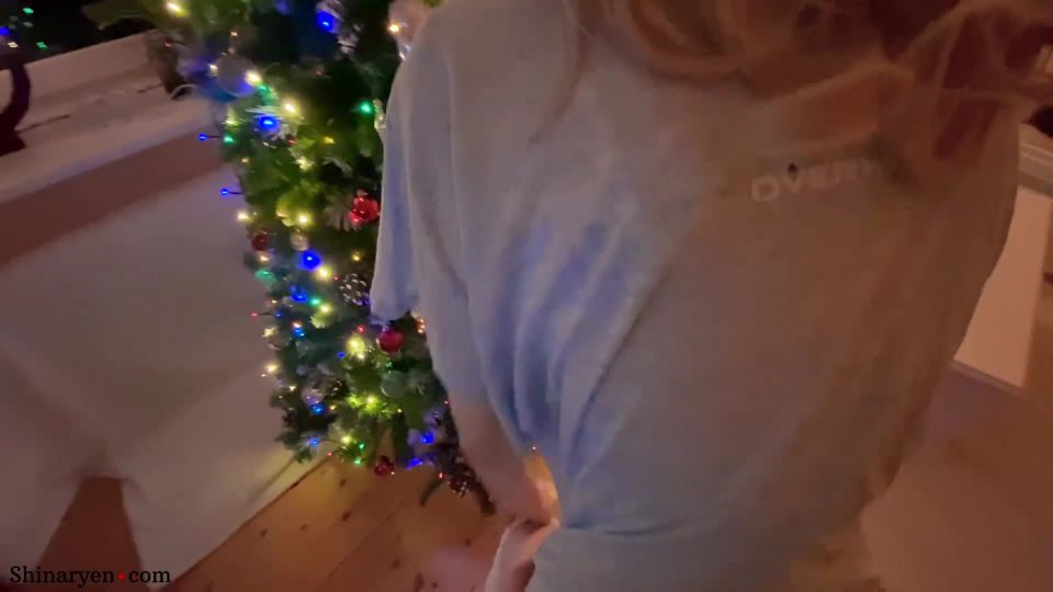 Shinaryen - Fucked Big Dick Wet Pussy Stepdaughter in Christmas  on amateur porn russian amateur sex video