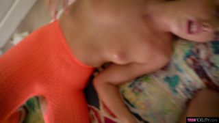 gratis video en línea 13 femdom cruel azotes femdom porno Ashley Red - Rojo Hot Part 2 (FullHD)