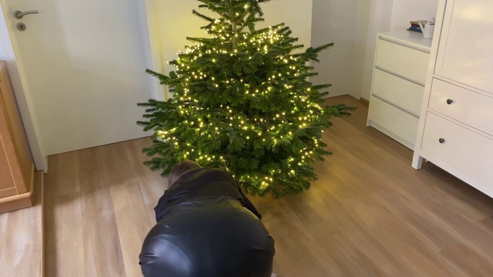 Motherinlaw Made Me Cum On Her Fat Ass Near The Christmas Tree