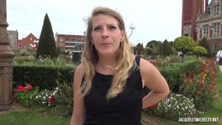 Jacquie Et Michel TV/Indecentes - Voisines - Emma, 30ans, vendeuse a Calais - Riding