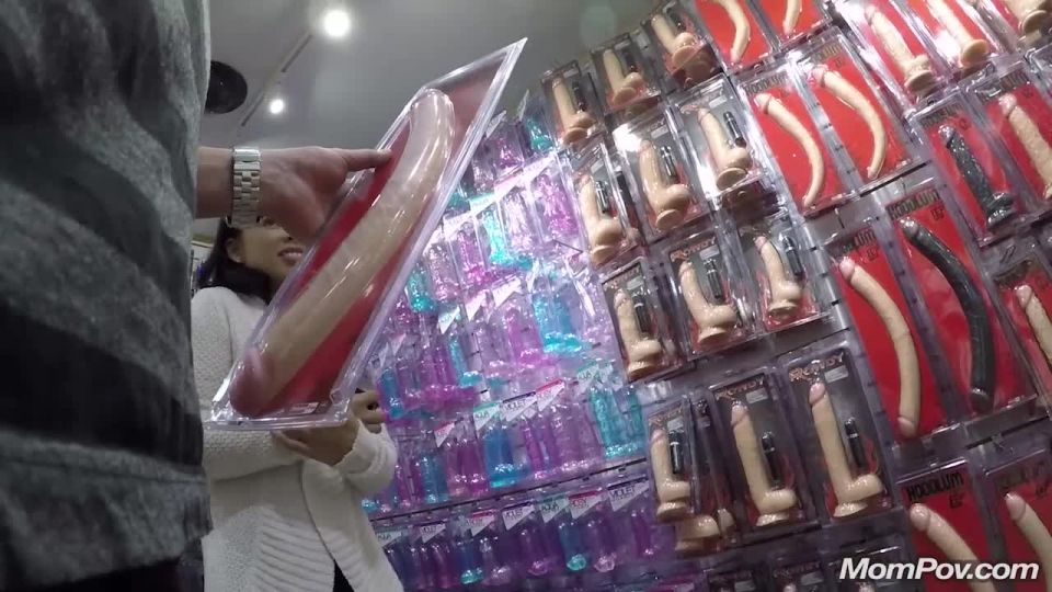 Mompov.com - BreeAnn & Liezel BTS desde el 3way