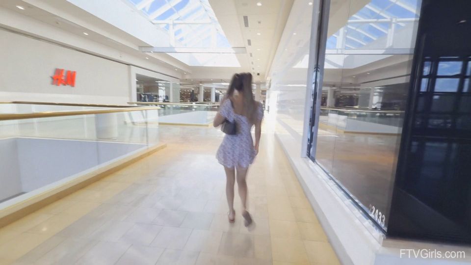 Luna, nuestra especie de Cutie [10.25.25] [1080p]