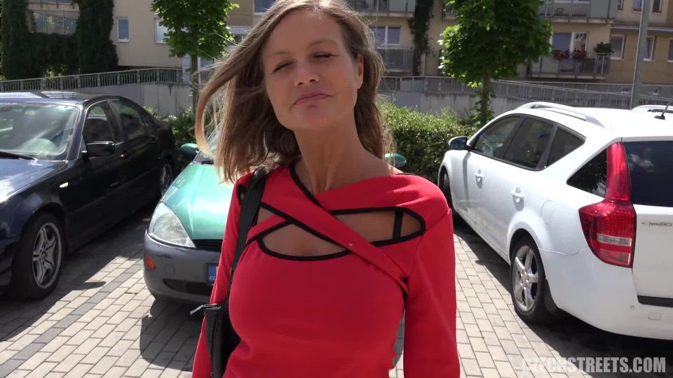 CzechAV – CzechStreets presents Czech Streets 105 – 15.08.2017 Milf!