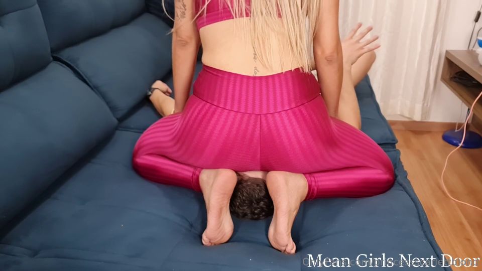 7184 Princess Scarlet Blond And Mr Pine - Facesitting Ep 1 - ...