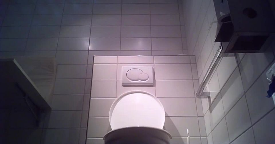 Voyeur - Swiss Toilet 10,  on voyeur 