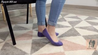 Flatjob: Shoejob in Cute Violet Flats – Dame Olgas Fetish Clips Foot!