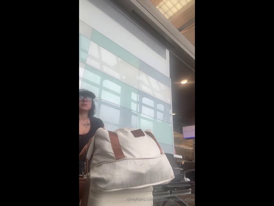 Goddess monica aka goddessmonica00w - 01-31-2025 OnlyFans Video - airport feet video hardcore Goddess monica