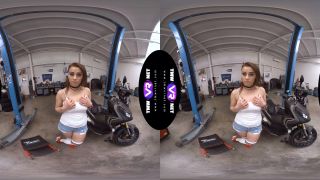 TmwVRnet  Hottie Orgasms In The Garage