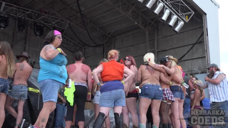 Huge Amateur Wet T Contest At Abate Of Iowa 2016 BBW!