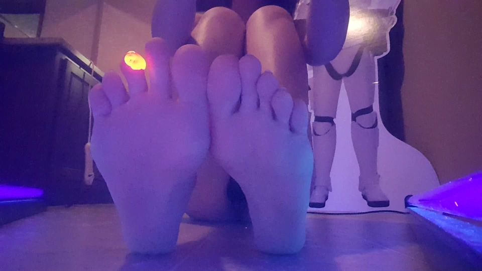 Porn online Barefoot – Frostyprincess – Thanksgiving Glow Feet