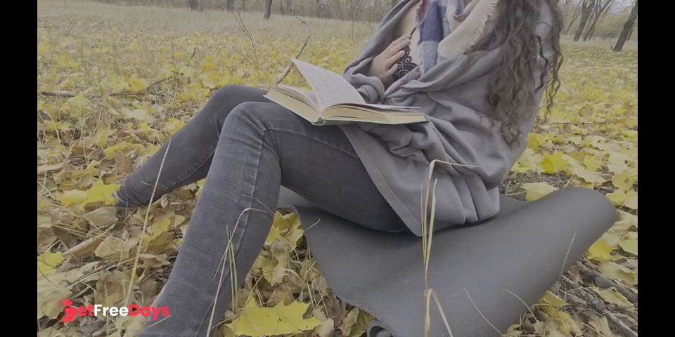 [GetFreeDays.com] Girl listens to hot stories and caresses herself in the autumn park Sex Clip May 2023