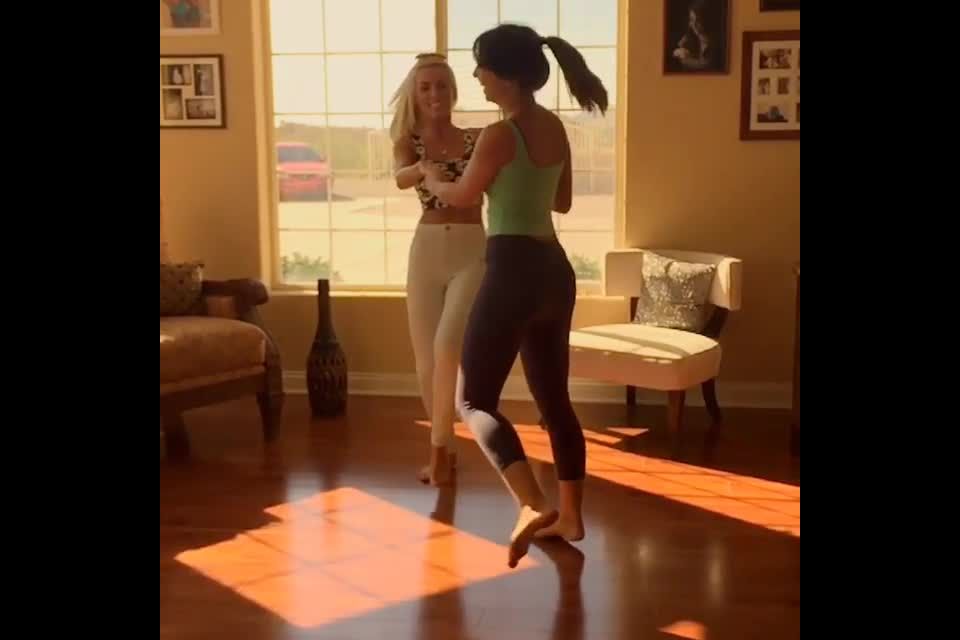 JenniferFulferMcCall-Colección 11020570 821001367972792 1280046107 n