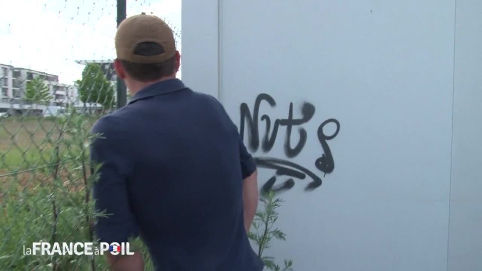 online adult clip 6 Naughty redhead slut gets hard anal pounded and fist fucked behind a truck, fetish diva on fetish porn 