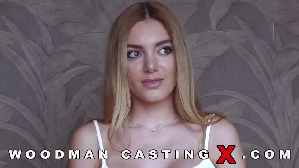 Paola Hard casting X