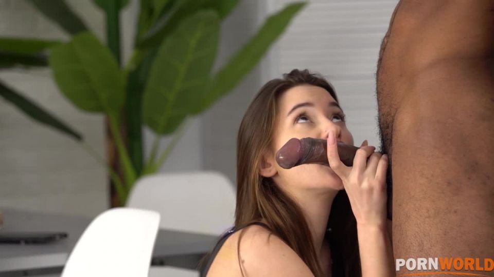 [Porn World.com] Liya Silver – Profesora de Español con BBC se estira caliente estudiante culo GP2163 2021 - BBC