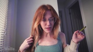 video en línea para adultos 21 Jessie Wolfe – Pelirroja Stoner novia te da JOI mientras que fumar, hardcore gay porno en el hardcore porno