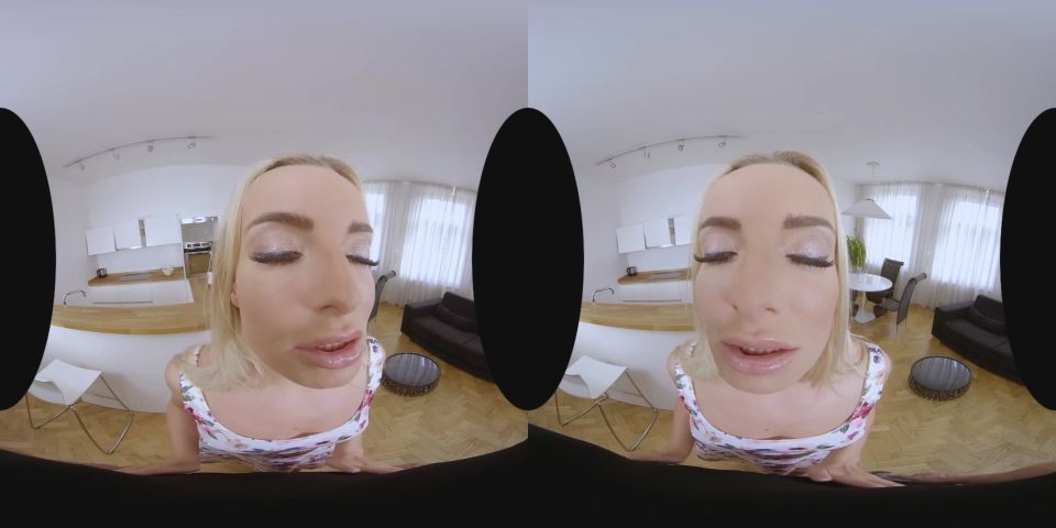 Nice And Naught Victoria Pure In VR Porn