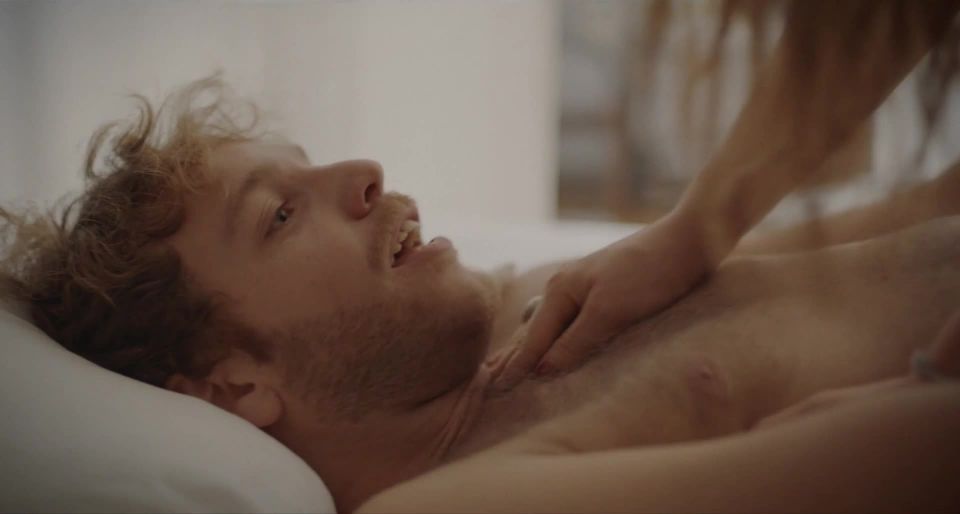 Paola Duniaud - Je suis partagé (2018) HD 1080p - (Celebrity porn)