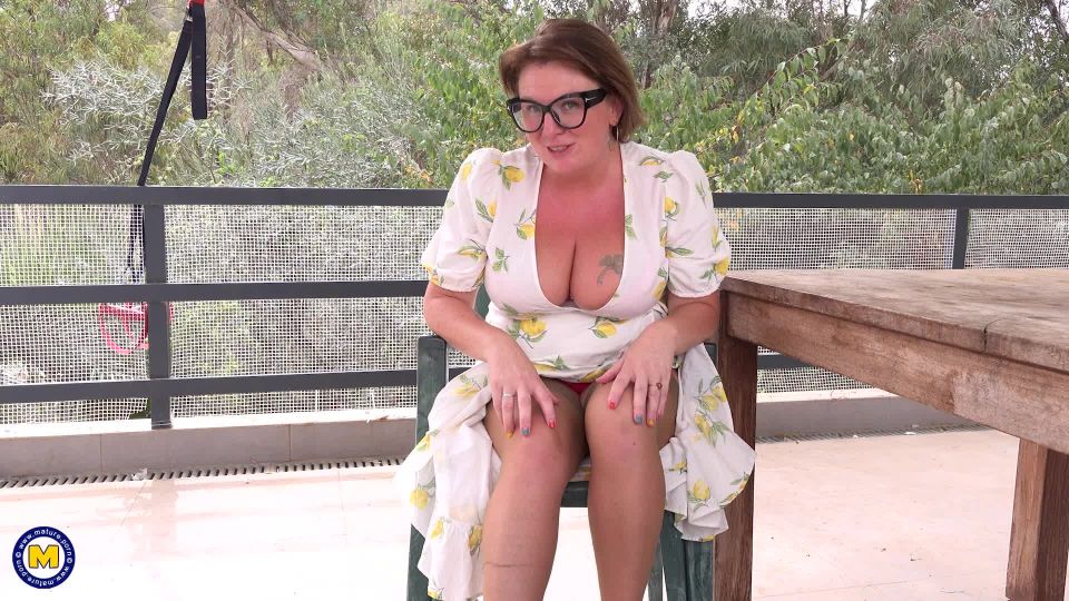 adult xxx clip 15 severe femdom Jo Jo (EU) (43) - Tall Curvy MILF Jo Jo loves playing with her toy outside , fetish on fetish porn