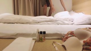 Taiwanese Girls Push Oil Massage And Fuck With The Masseur