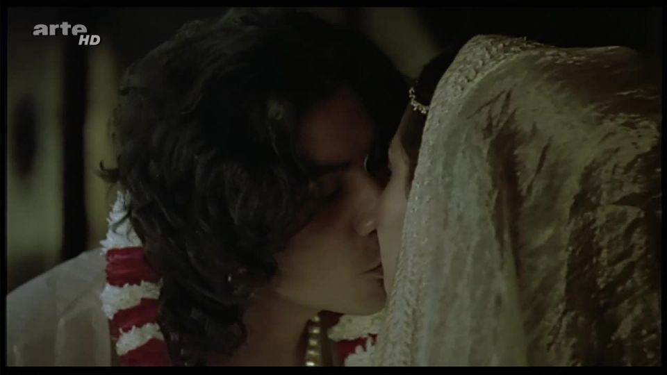 Sarita Choudhury – Kama Sutra: A Tale of Love (1996) HDTV 720p - [Celebrity porn]