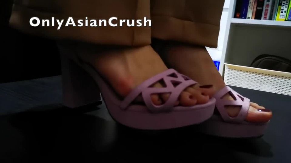 online clip 33 Vietnamese Heel Crush and Footjob on feet porn stinky feet fetish
