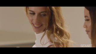 Pull The Strings - Lesbian